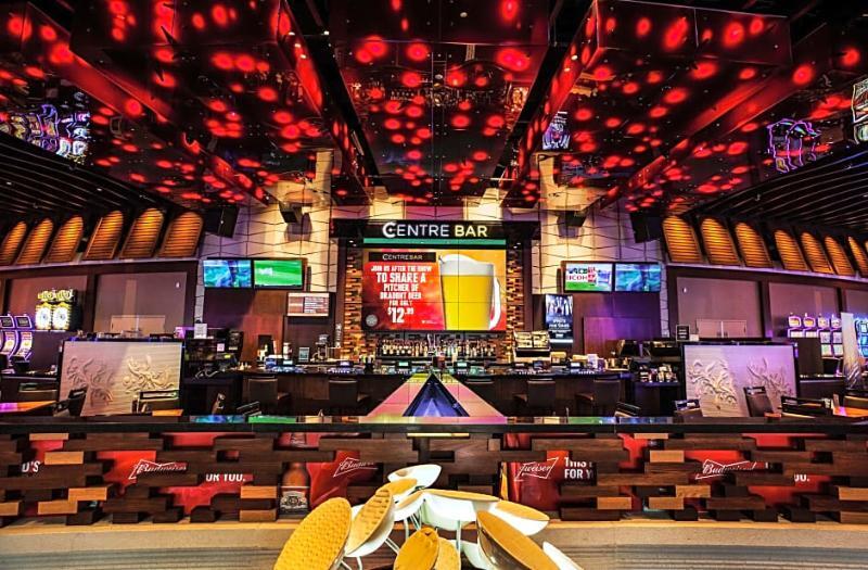 Canad Inns Destination Centre Club Regent Casino Hotel Виннипег Экстерьер фото